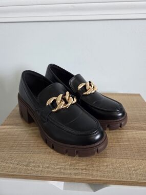 Black Chunky Chain-Accent Loafers
